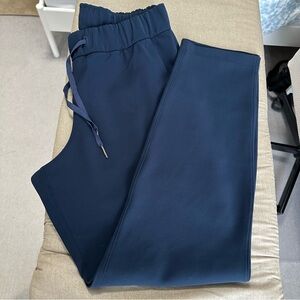 Lululemon on the fly woven pants in true navy